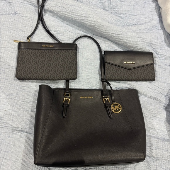 Michael Kors Handbags - Michael Kors Black Tote with Matching Black Wallet and crossbody bag